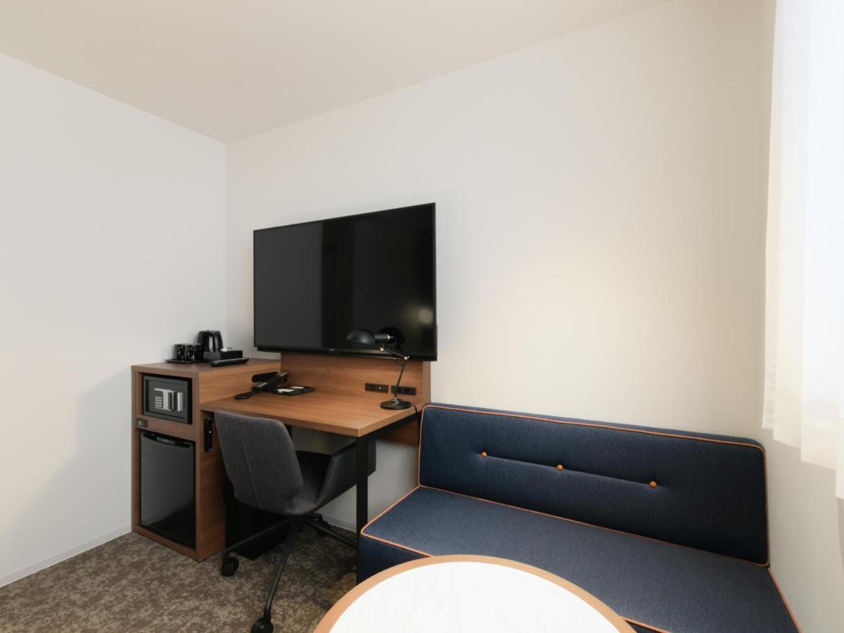 Comfort Hotel Йокаичи Екстериор снимка